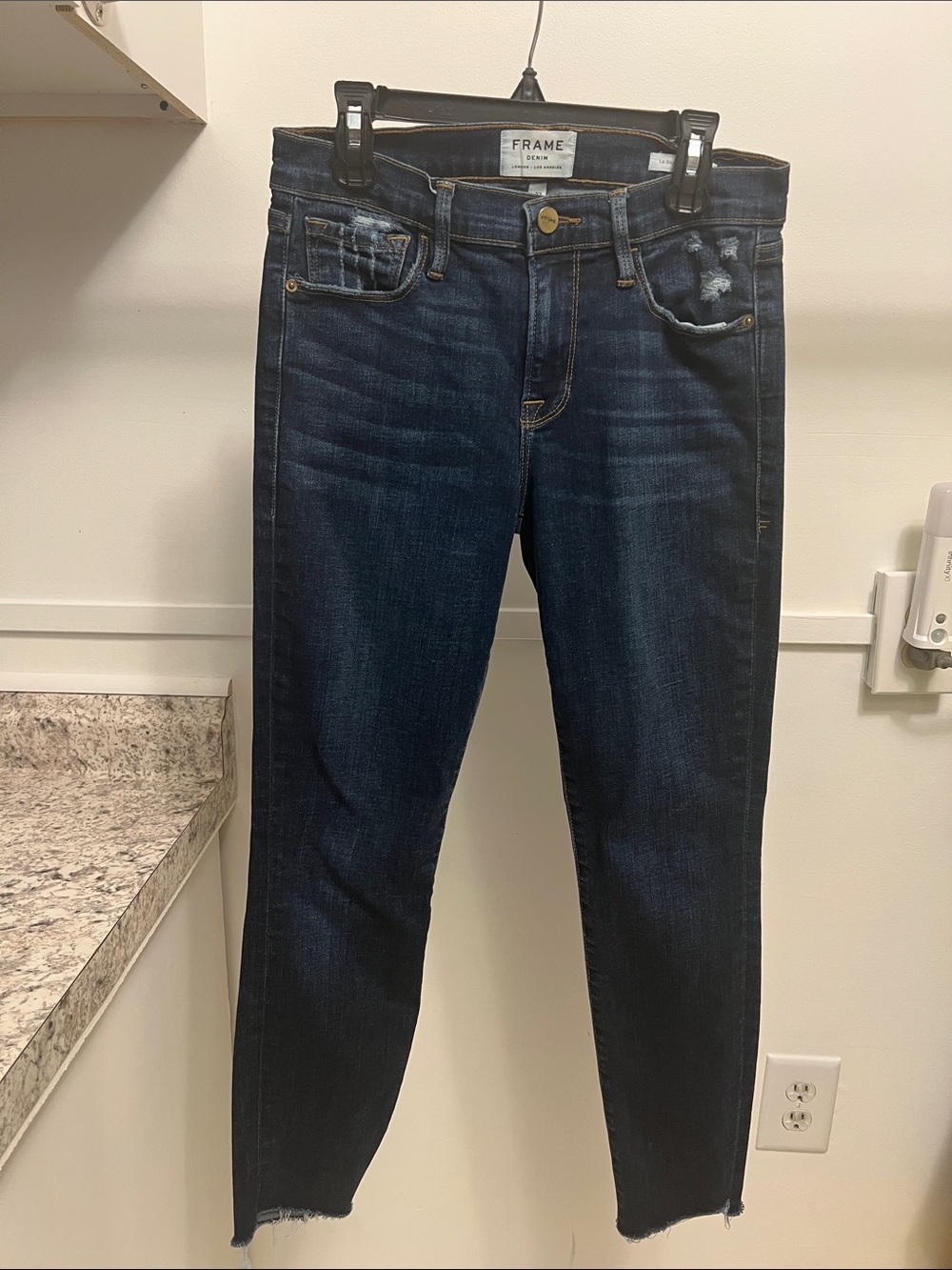 Frame Denim Women’s Skinny Wrigley Jeans in Dark Indigo